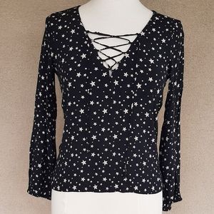 Forever 21 Women's Black Top with White Stars